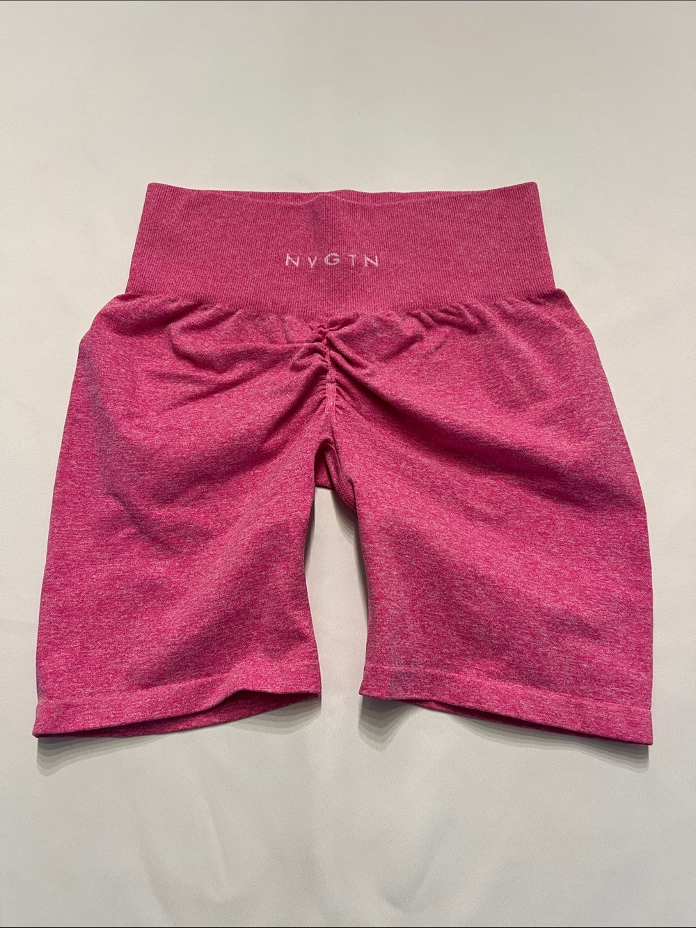 NVGTN Women’s Heather Pink Scrunch-Back High-Waist Bike Shorts Like New Size Med